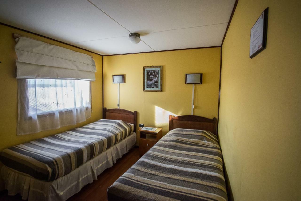 Hostal Alcázar Puerto Natales Exterior foto